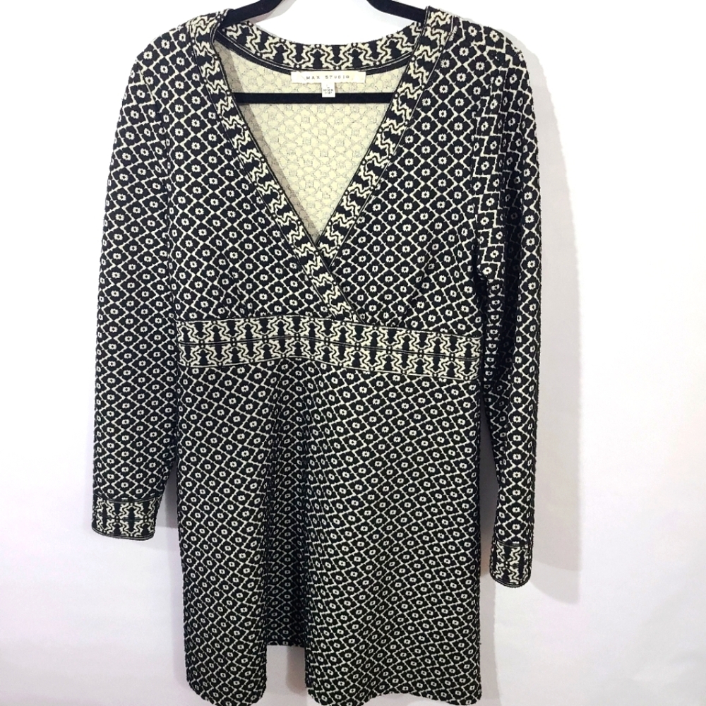 Max‎ Studio Women's Size Large Black and White Dress Long Sleeve